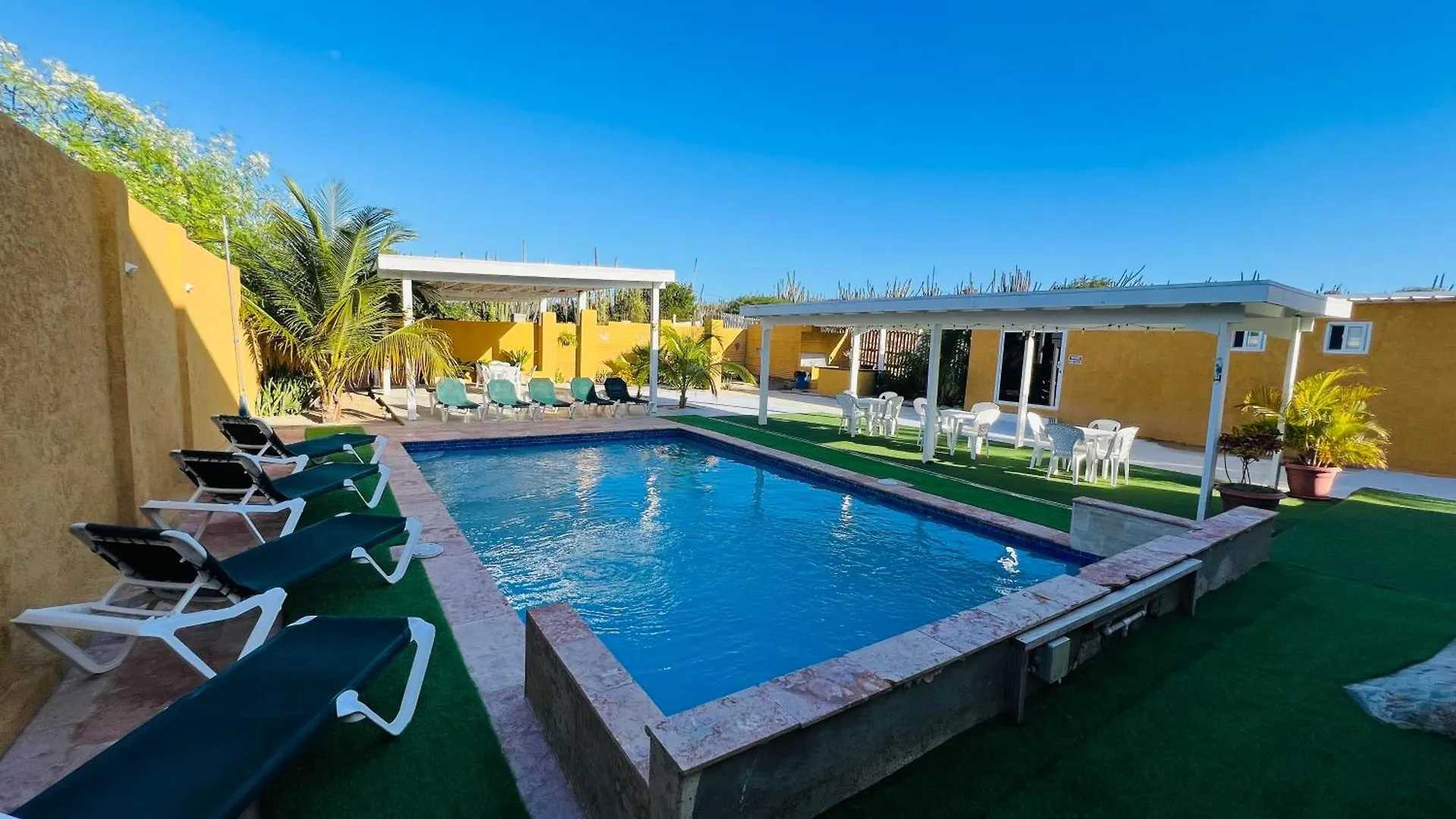 The Gold Vacation Apartments Santa Cruz Aruba